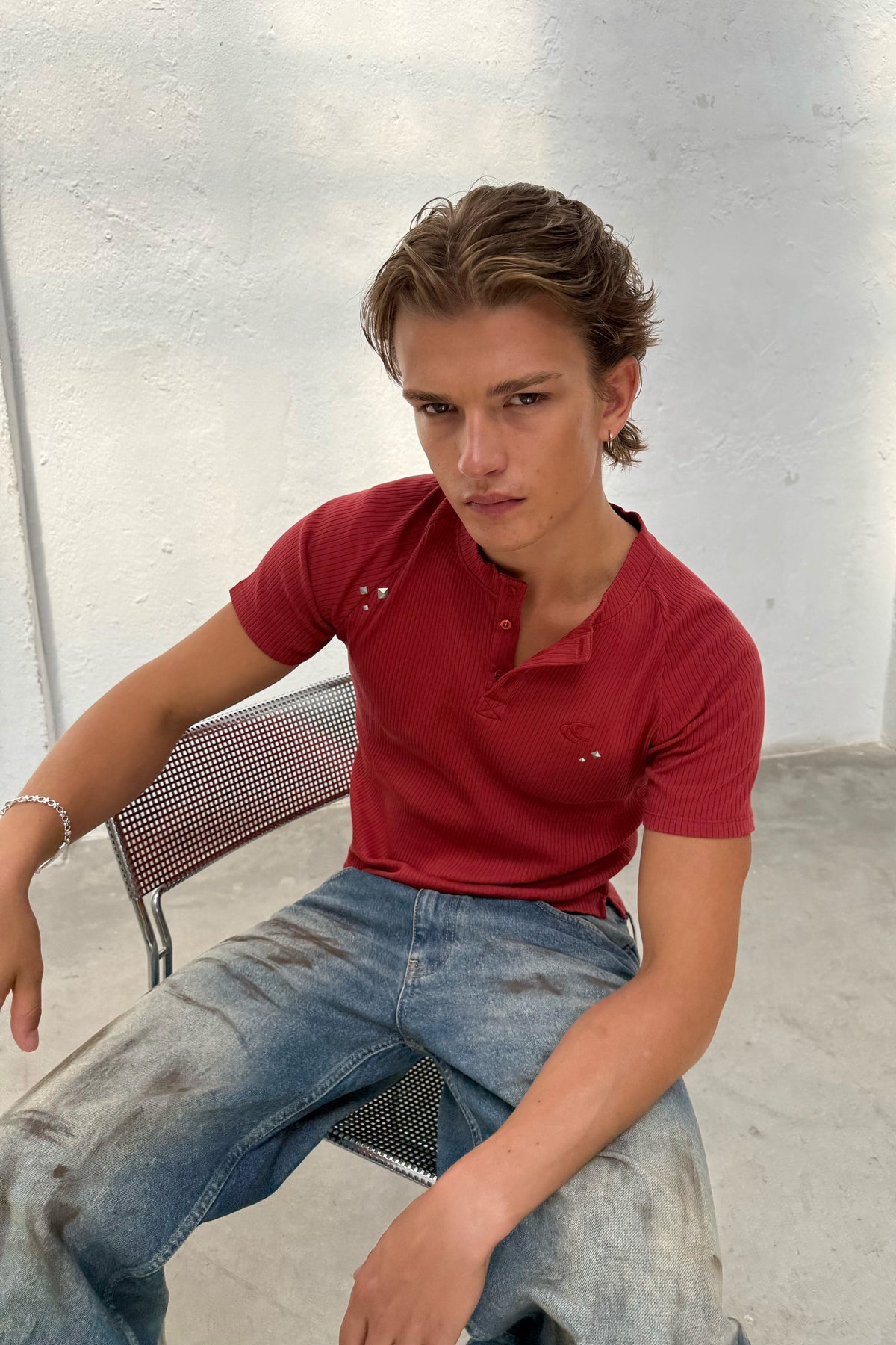 Jonesy Red Top