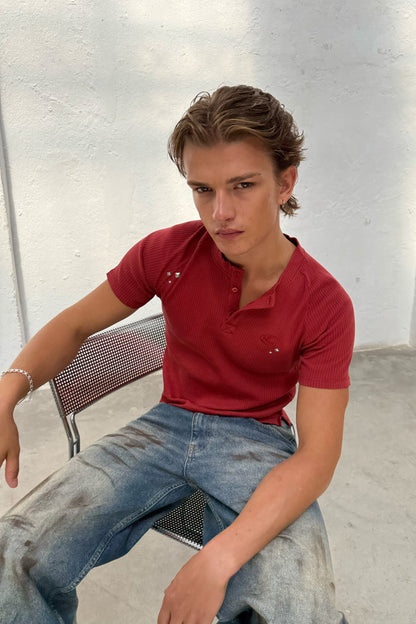 Jonesy Red Top