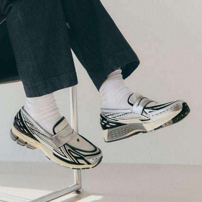 New Balance 1906L Silver Metallic Cream