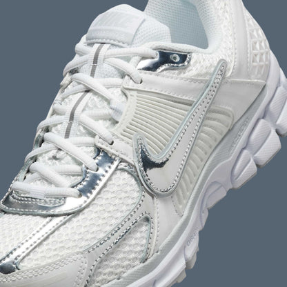 Nike Unisex Sneakers Zoom Vomero 5 Chrome Toe