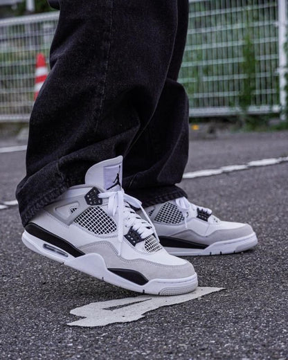 Nike Men's Sneakers Air Jordan 4 Retro Military Black