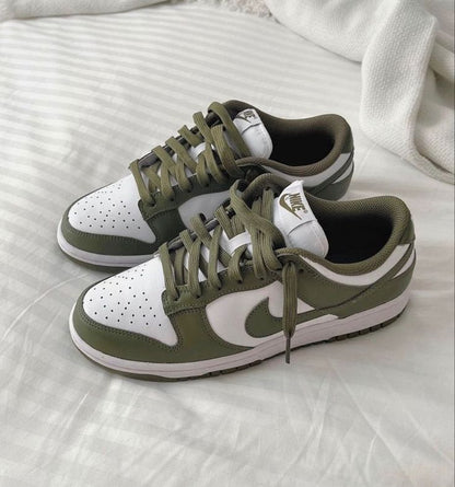 Nike Unisex Sneakers Dunk Low Medium Olive