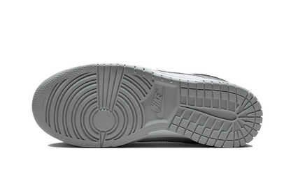 Nike Dunk Low Metallic Silver